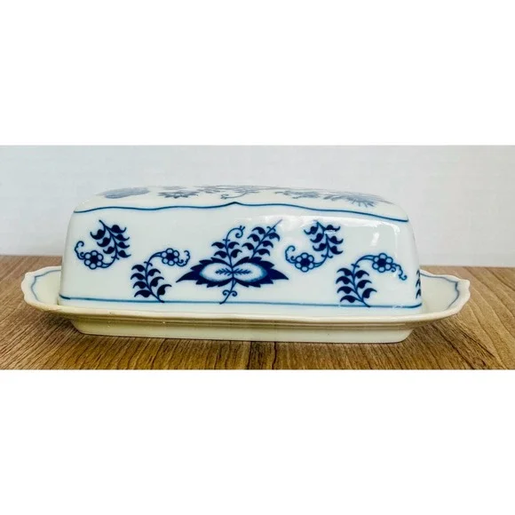 VintageBlue Danube Japan covered butter dish Blue Onion pattern Fine porcelain - Picture 11 of 12